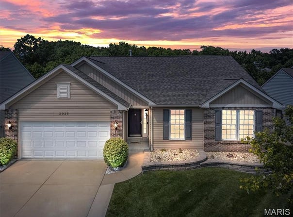 2325 Windsor Castle Drive, Imperial, MO 63052