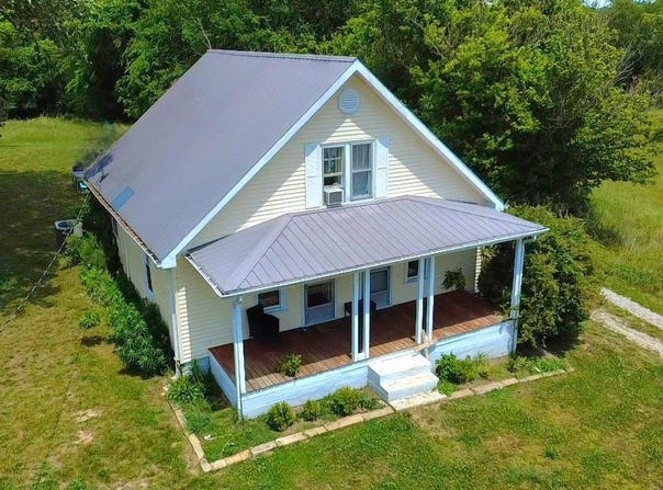 354 Eve Highway, Magnolia, KY 42757
