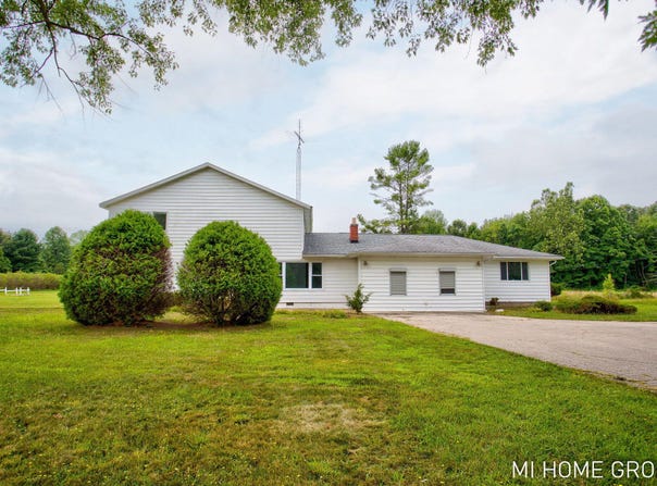 74721 30TH AVENUE, COVERT, MI 49043