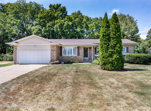 11273 Stoney Brook Drive, Grand Ledge, MI 48837