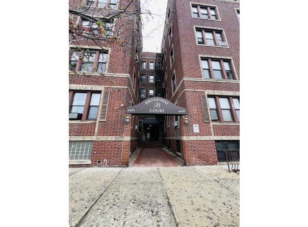 6601 BROADWAY, West New York, NJ 07093