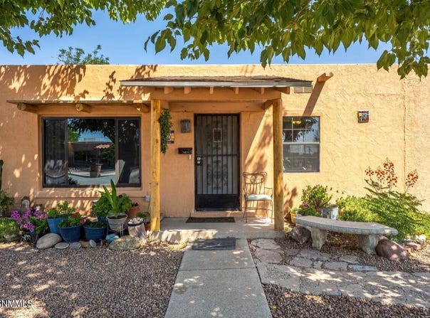1010 Mechem Avenue, Las Cruces, NM 88005