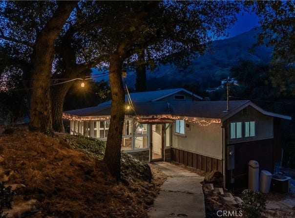 947 N Glendora Avenue, Glendora, CA 91741