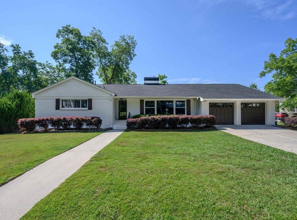 1800 3RD AVENUE, PELL CITY, AL 35125