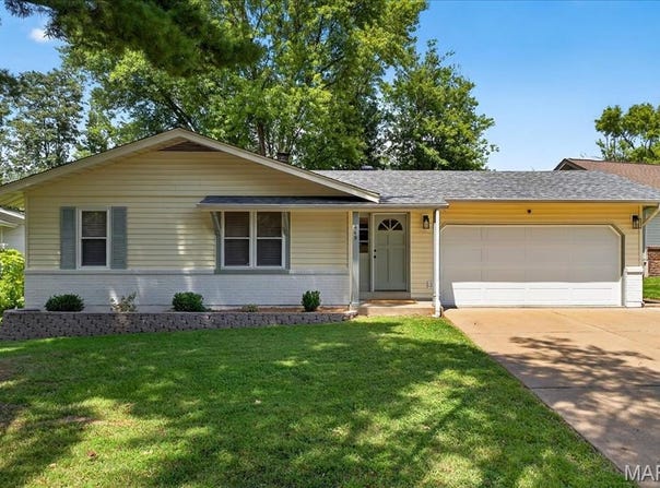 449 Madrina Court, Ballwin, MO 63021