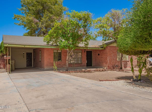 5748 W VISTA Avenue, Glendale, AZ 85301