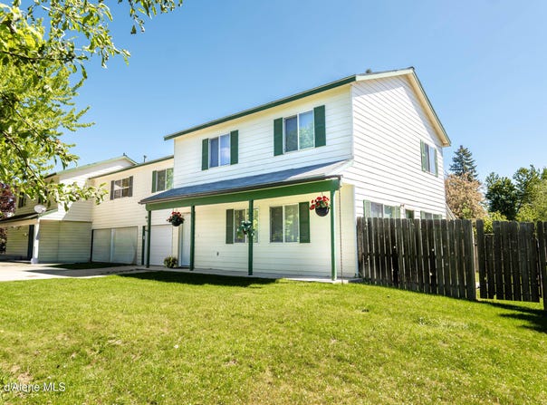 1611 Cedar St, Sandpoint, ID 83864