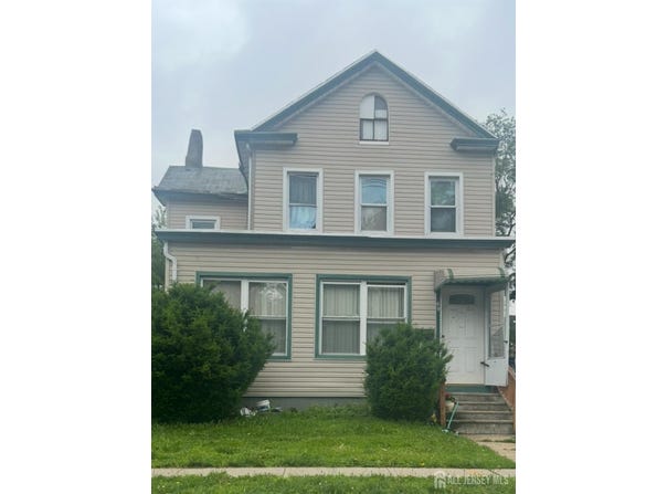 67 Manning Avenue, North Plainfield, NJ 07060