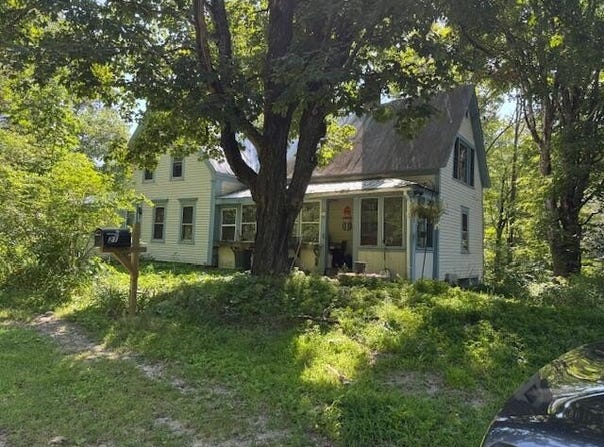 21 Dearborn Road, Hiram, ME 04041