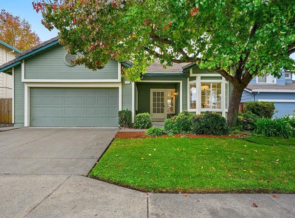 172 Flametree Circle, Windsor, CA 95492