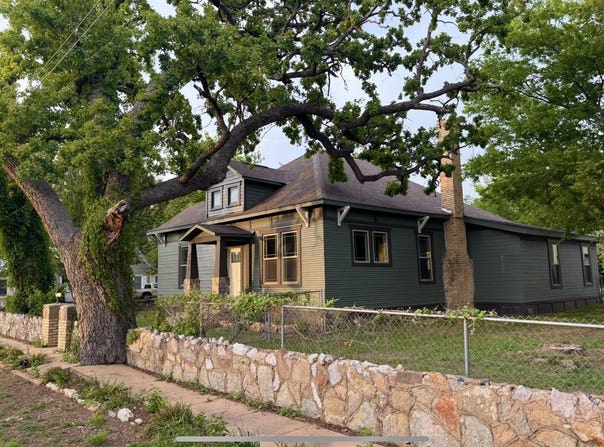 701 S Vandeveer Street, Burnet, TX 78611