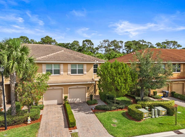 5865 Monterra Club Drive, Lake Worth, FL 33463