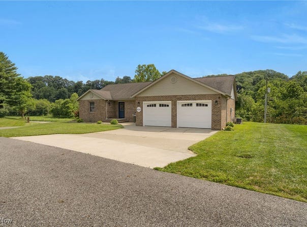 45330 Maple View Circle, Caldwell, OH 43724