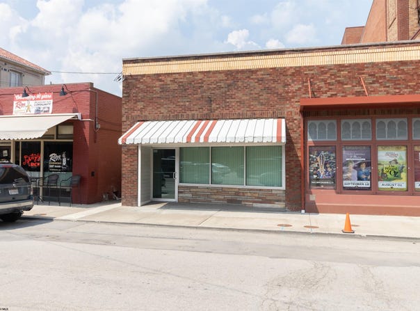 452 W Pike Street, Clarksburg, WV 26301