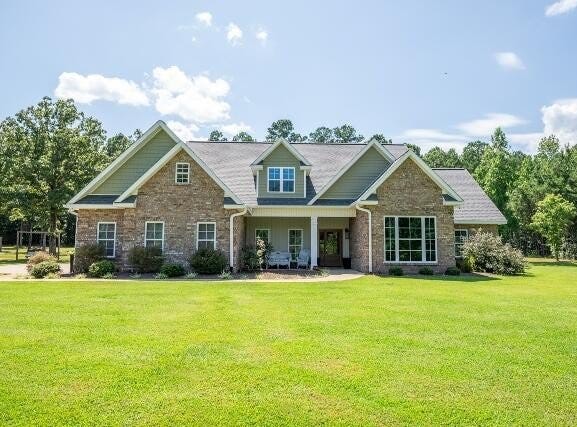 161 Five Oaks Ln, Starkville, MS 39759