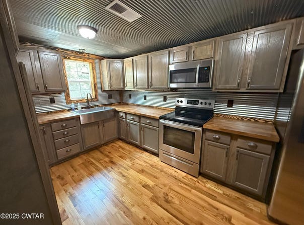 175 State Route 22A S, Jacks Creek, TN 38347