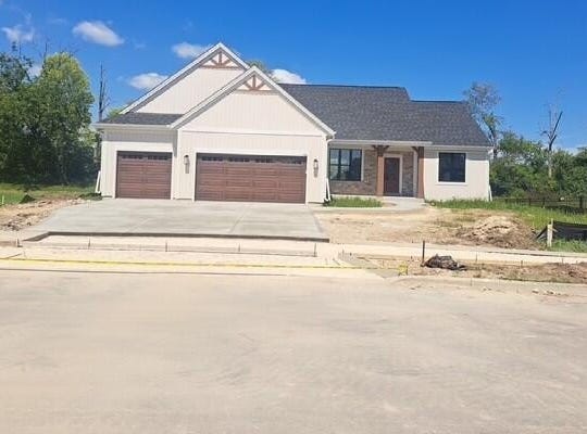 442 W Sparrow Way, Grafton, WI 53024