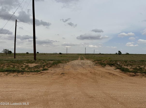630 County Rd 535, Meadow, TX 79345