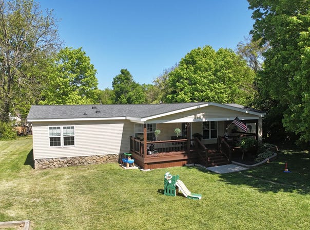 293 Holcombe AVE, New Castle, VA 24127