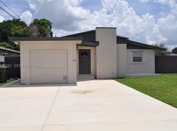 4035 E 2nd Ave, Hialeah, FL 33013