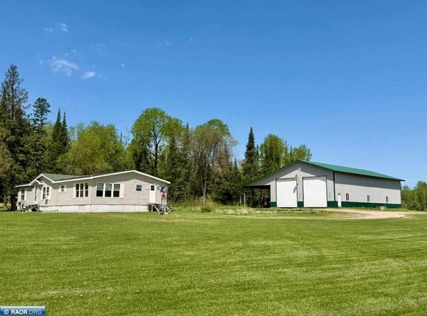 8912 Carpenter Road, Angora, MN 55703