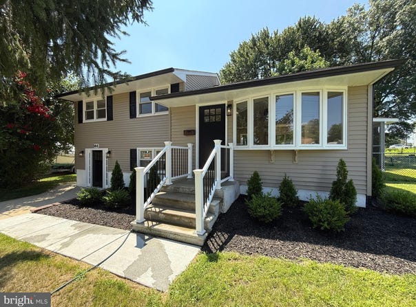 144 EDWARDS DRIVE, GLOUCESTER CITY, NJ 08030