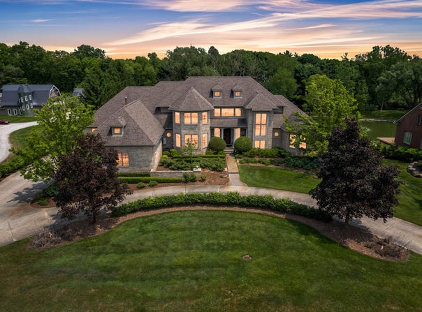 19610 Pierson Drive, Northville, MI 48167