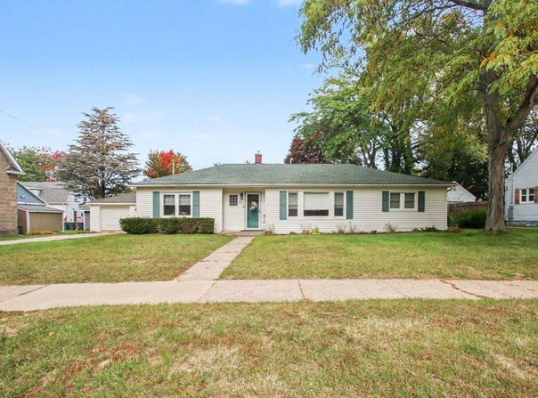 311 S Haven Street, South Haven, MI 49090