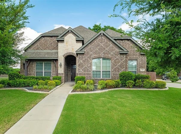 103 Water Garden Drive, Waxahachie, TX 75165