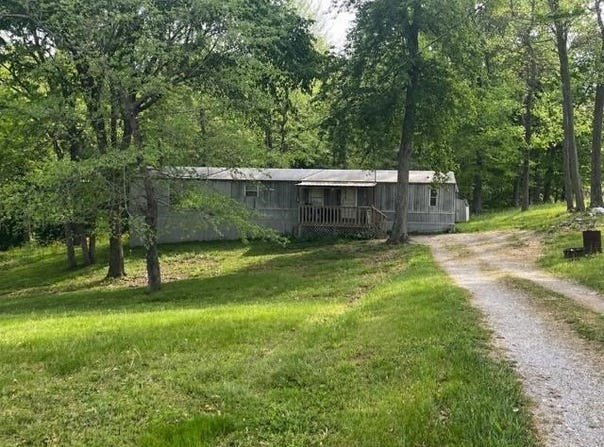 50 Bickett Rd, Whitesville, KY 42378