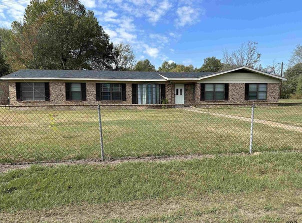 1031 CR 3312, Pittsburg, TX 75686