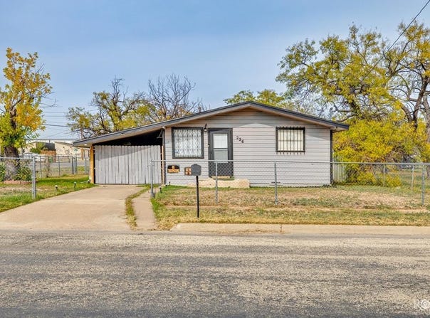 226 W Ave M, San Angelo, TX 76903