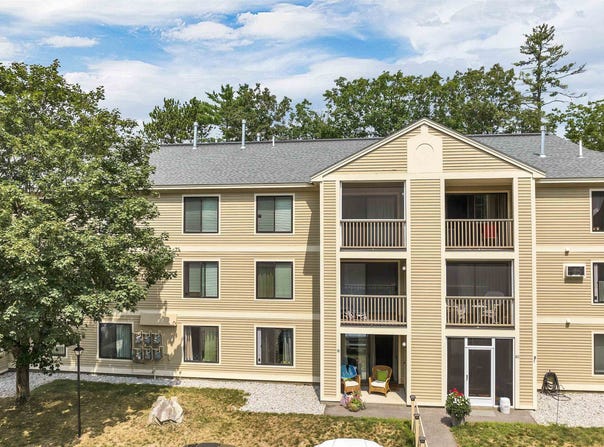 19 Saco Street, Conway, NH 03813