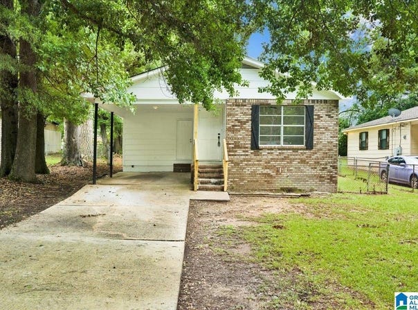 109 FAIR STREET, HUEYTOWN, AL 35023
