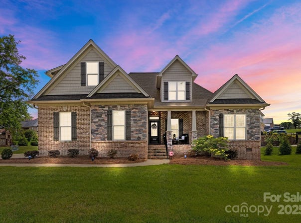 335 Wintergreen Court, Kings Mountain, NC 28086