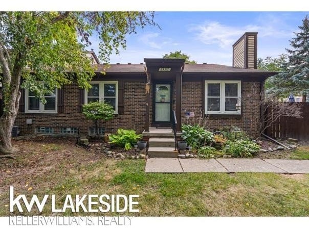 35317 Bristlecone Drive, Clinton Township, MI 48035