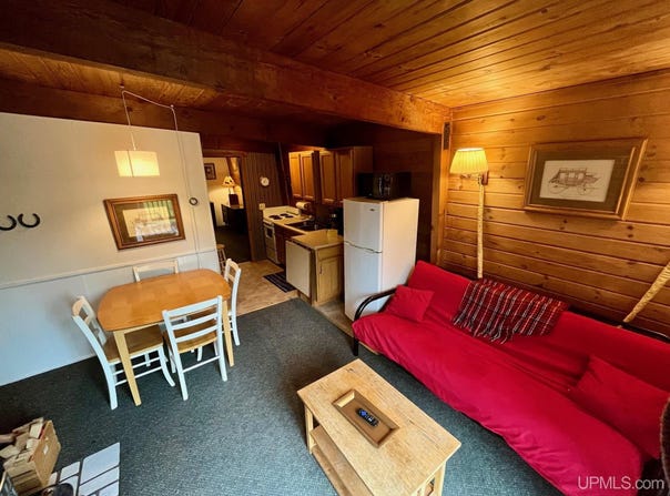 E6280 Snowdrift, Bessemer, MI 49938