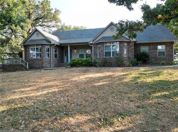 205 W Taylor DR, Sallisaw, OK 74955