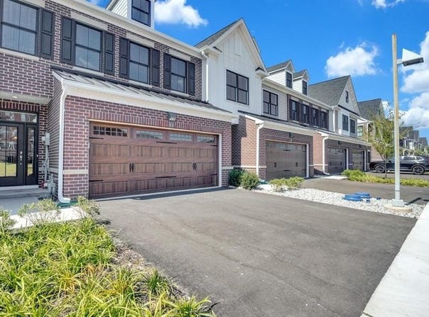 63 RIVERWALK, PLAINSBORO, NJ 08536