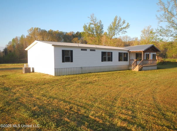 100 Rabbit Run Lane, Flora, MS 39071