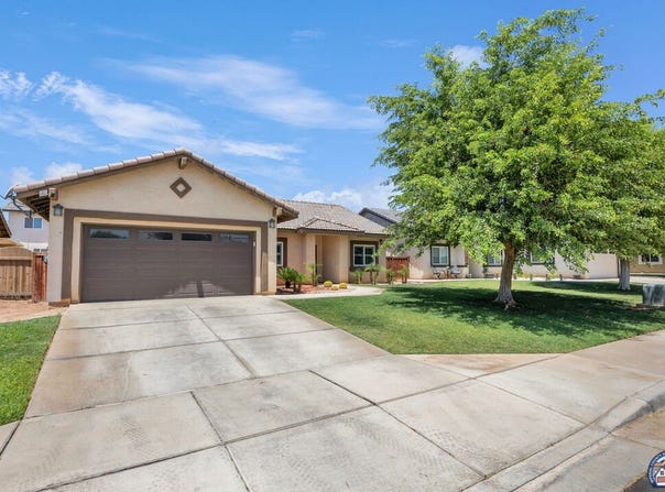 983 Santillan St, Brawley, CA 92227