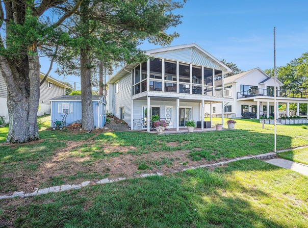 1825 WHITE BIRCH DRIVE, MEARS, MI 49436