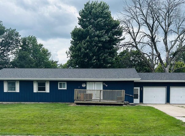 219 S Kirkwood Avenue, Eagle Grove, IA 50533