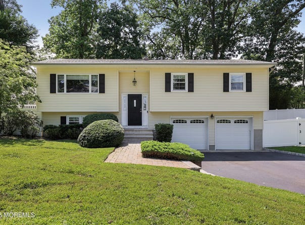 68 Princeton Street, Red Bank, NJ 07701