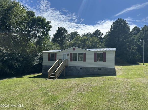 21530 Bluebird Lane, Laurel Hill, NC 28351