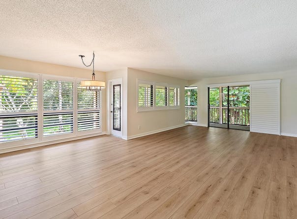 227 Brackenwood Terrace, Palm Beach Gardens, FL 33418