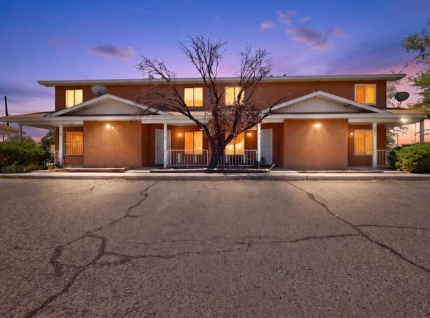 8201 Trumbull Avenue SE, Albuquerque, NM 87108