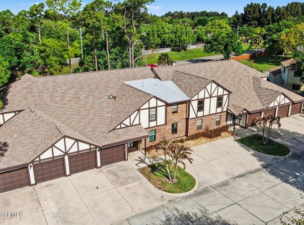 9017 Scarsdale Court, West Melbourne, FL 32904