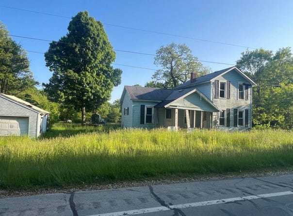 598 East Main Street, Springport, MI 49284