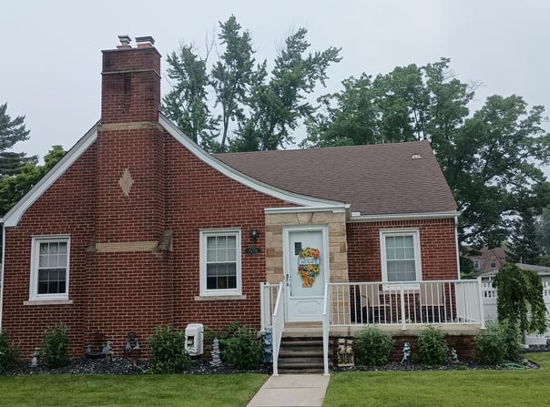 15076 Harrison Avenue, Allen Park, MI 48101